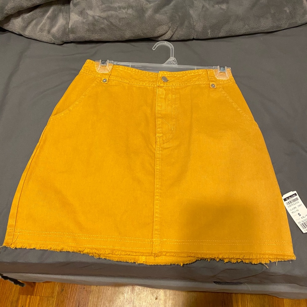 Mustard yellow skirt